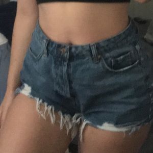 blue distressed mom short
